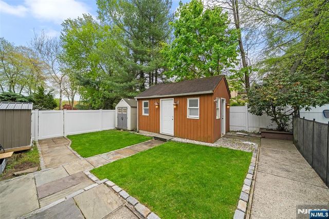 15 Clinton Street, Norwood, NJ 07648