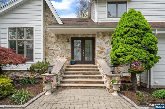 15 Clinton Street, Norwood, NJ 07648