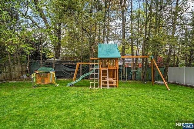 15 Clinton Street, Norwood, NJ 07648