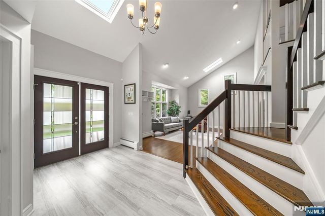 15 Clinton Street, Norwood, NJ 07648
