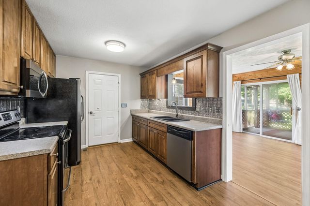 14 Spring Water Drive, Ringgold, GA 30736