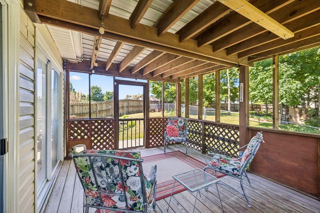 14 Spring Water Drive, Ringgold, GA 30736