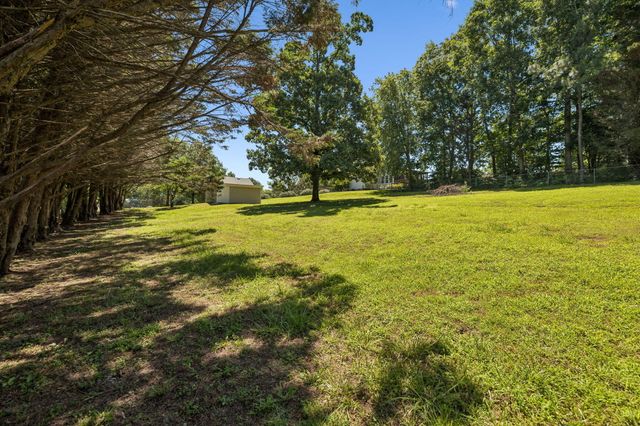 14 Spring Water Drive, Ringgold, GA 30736