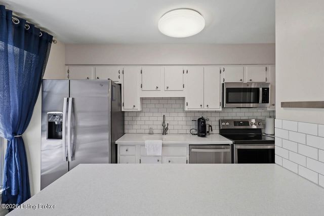 521 Zorn Ave F4, Louisville, KY 40206