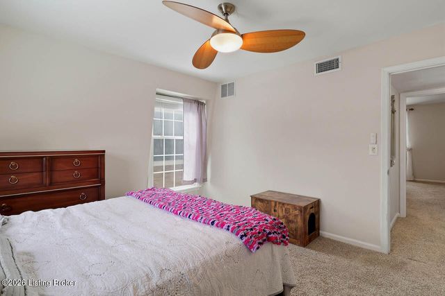 521 Zorn Ave F4, Louisville, KY 40206