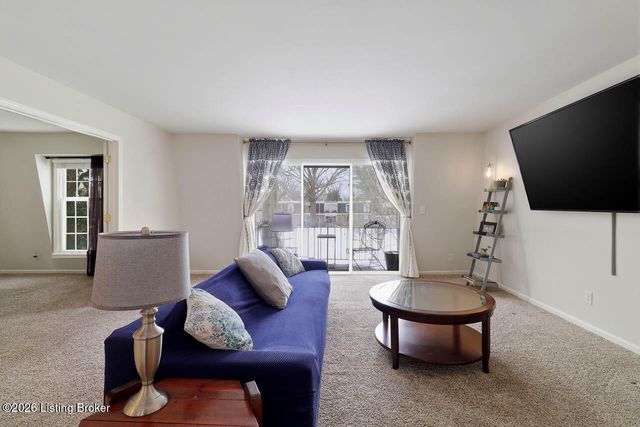 521 Zorn Ave F4, Louisville, KY 40206