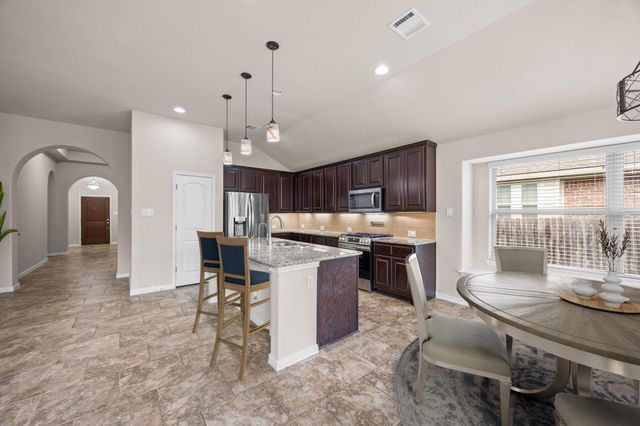 116 Kirkhill ST, Hutto, TX 78634