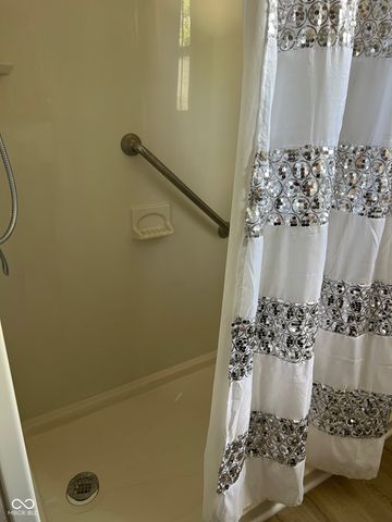 2901 Sangster Avenue, Indianapolis, IN 46218