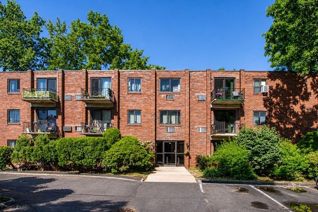 103 Newman Rd 17, Malden, MA 02148