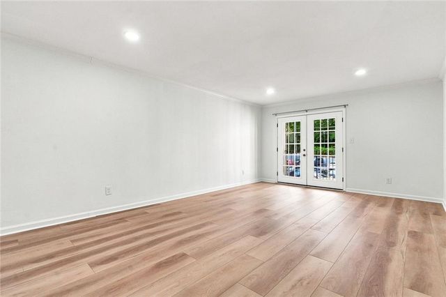 5095 Roswell Road 209, Sandy Springs, GA 30342