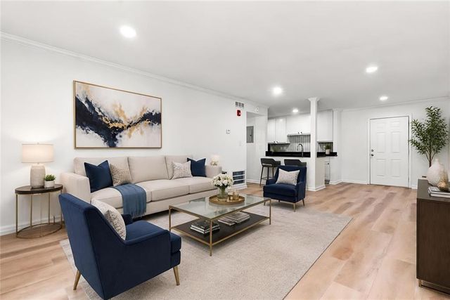 5095 Roswell Road 209, Sandy Springs, GA 30342