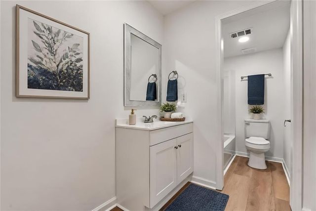 5095 Roswell Road 209, Sandy Springs, GA 30342