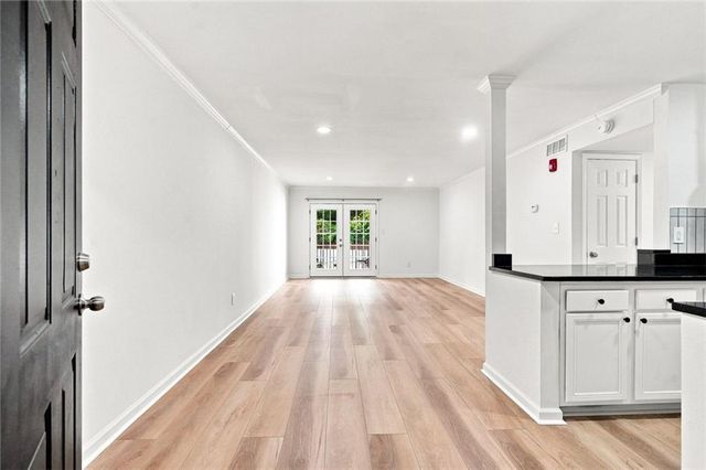 5095 Roswell Road 209, Sandy Springs, GA 30342