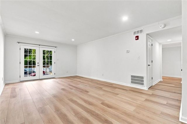 5095 Roswell Road 209, Sandy Springs, GA 30342