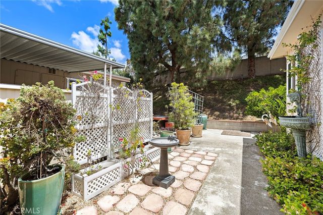 24001 Muirlands Boulevard 122, Lake Forest, CA 92630