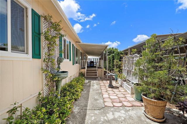 24001 Muirlands Boulevard 122, Lake Forest, CA 92630