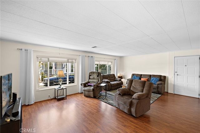 24001 Muirlands Boulevard 122, Lake Forest, CA 92630