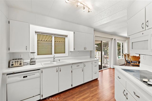 24001 Muirlands Boulevard 122, Lake Forest, CA 92630