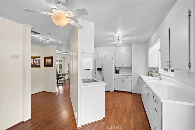 24001 Muirlands Boulevard 122, Lake Forest, CA 92630