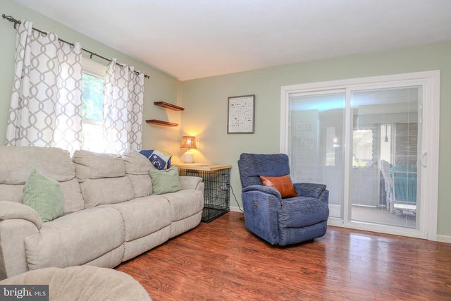 998 E MAPLE ST, Palmyra, PA 17078