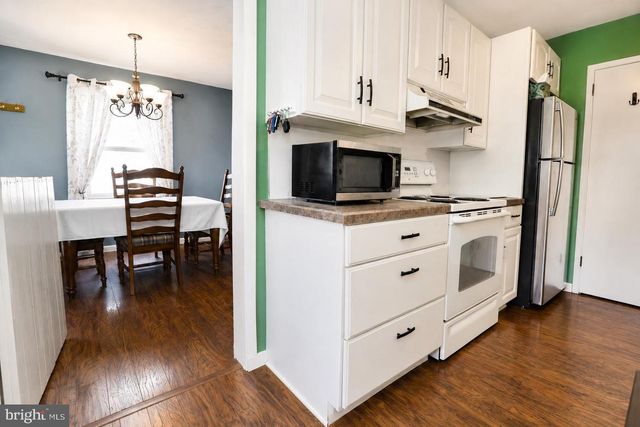 998 E MAPLE ST, Palmyra, PA 17078