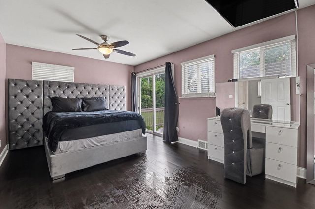 5321 Bedford Street, Dearborn Heights, MI 48125