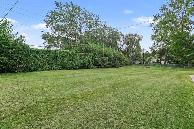 5321 Bedford Street, Dearborn Heights, MI 48125