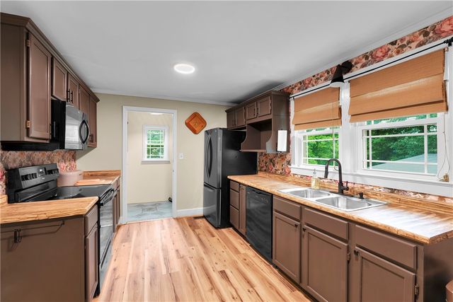 416 W Belvue Road, Greenville, SC 29609