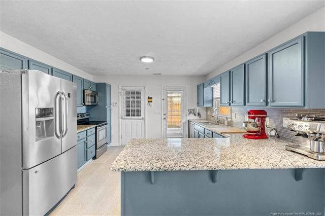 410 Woodberry Circle, Raeford, NC 28376