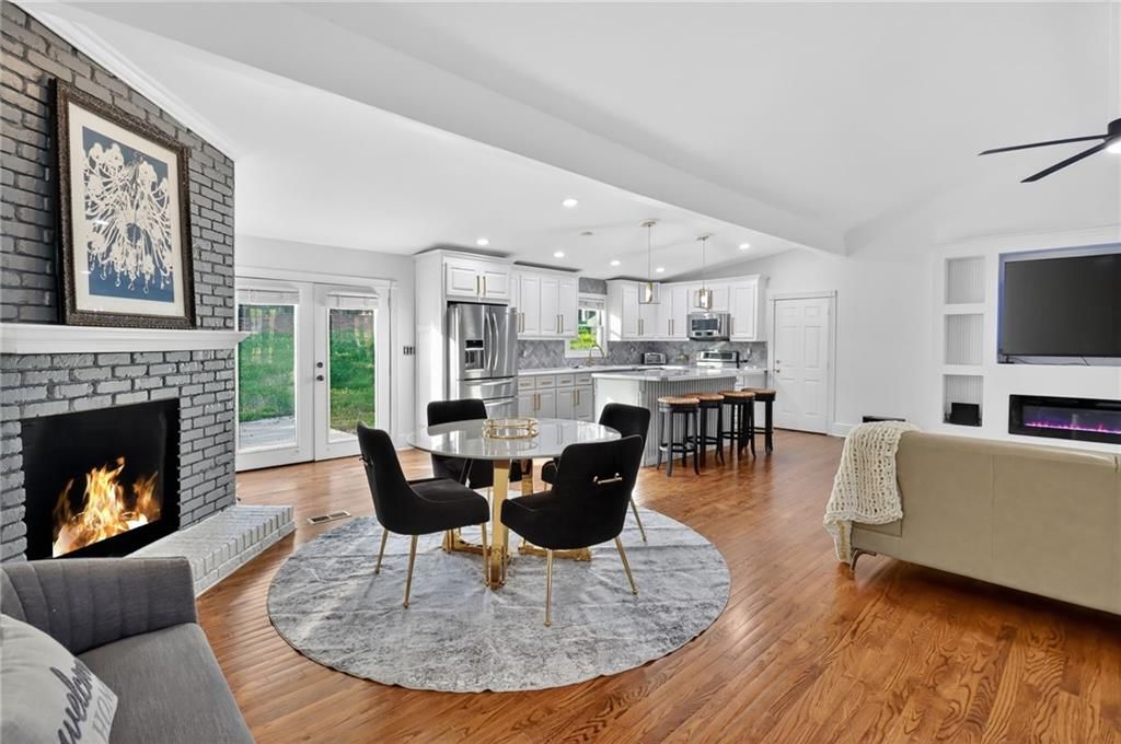 Image 2 of property listing at 2842 Briarcliff Road NE, Atlanta, GA 30329