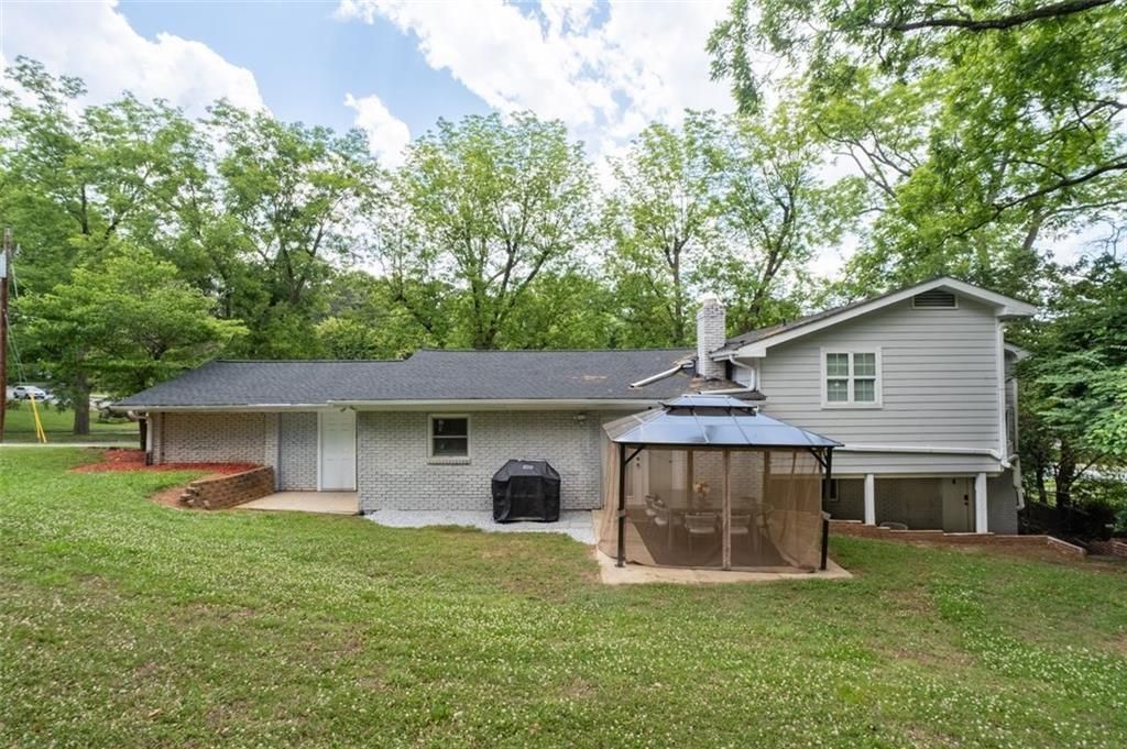 Image 30 of property listing at 2842 Briarcliff Road NE, Atlanta, GA 30329