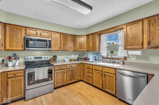 12225 Sunrise Drive, Indianapolis, IN 46229