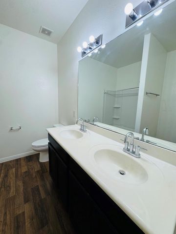 12318 Skyview Rise Court Court, Houston, TX 77047