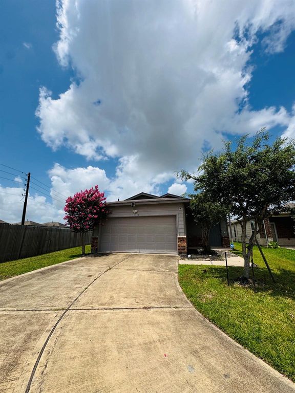 12318 Skyview Rise Court Court, Houston, TX 77047