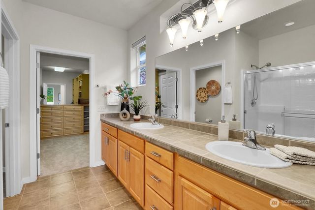 23042 NE 128th Place, Redmond, WA 98053