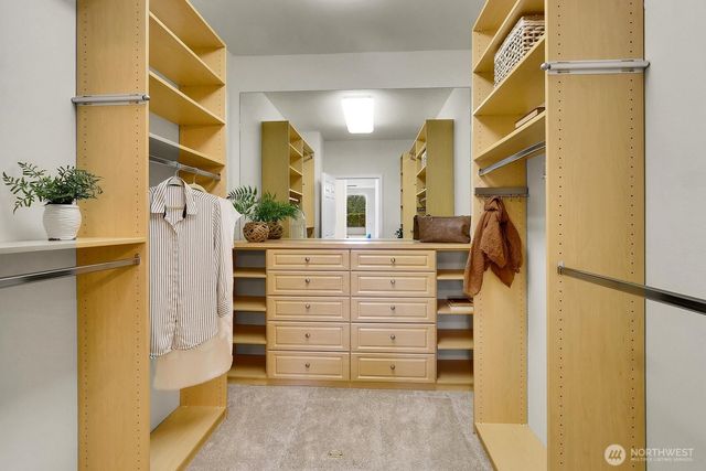 23042 NE 128th Place, Redmond, WA 98053