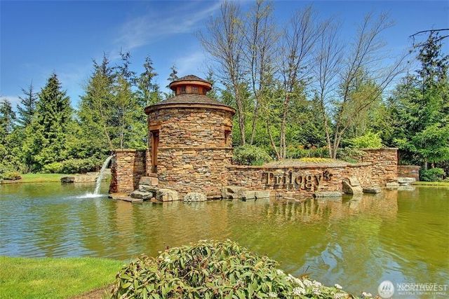 23042 NE 128th Place, Redmond, WA 98053