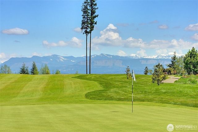 23042 NE 128th Place, Redmond, WA 98053