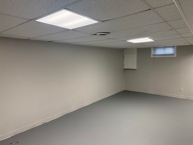 1414 Ingersoll Rd, Waterloo, IA 50701