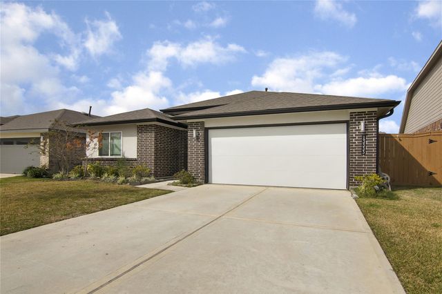13333 Diamond Reef Lane, Texas City, TX 77568