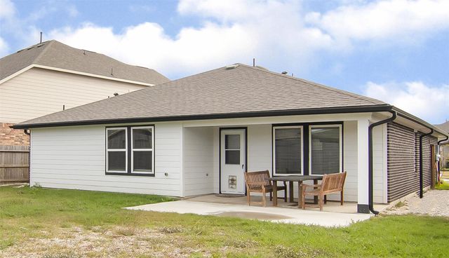 13333 Diamond Reef Lane, Texas City, TX 77568
