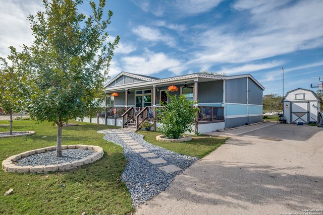 9233 Nelson Rd., San Antonio, TX 78252