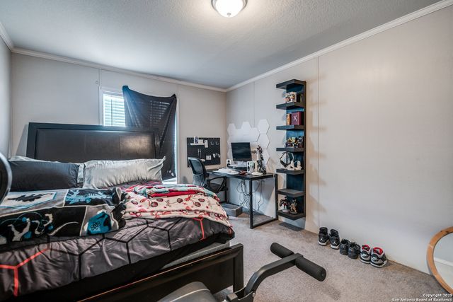 9233 Nelson Rd., San Antonio, TX 78252