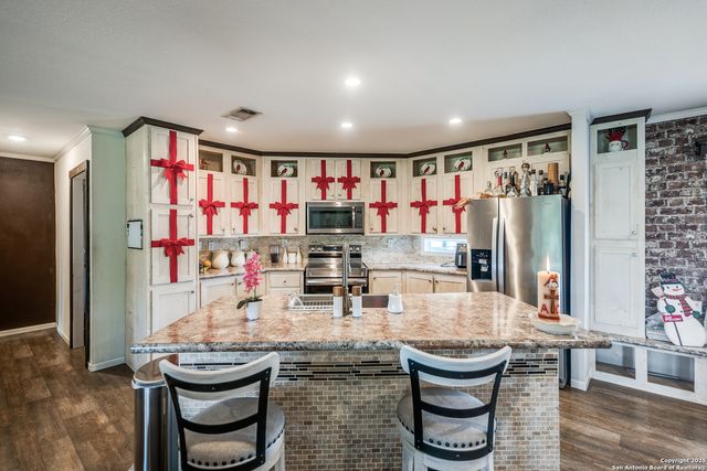 9233 Nelson Rd., San Antonio, TX 78252