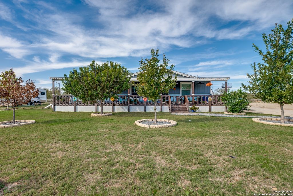 9233 Nelson Rd., San Antonio, TX 78252
