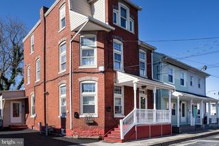 112 NISSLEY ST #UNIT 2, Middletown, PA 17057