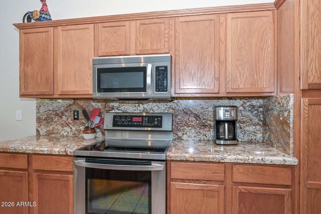 9206 W LONE CACTUS Drive, Peoria, AZ 85382