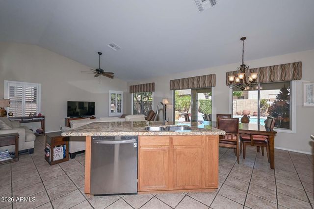 9206 W LONE CACTUS Drive, Peoria, AZ 85382