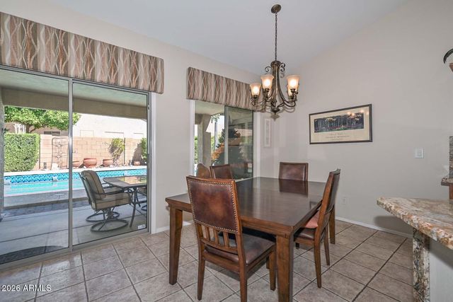 9206 W LONE CACTUS Drive, Peoria, AZ 85382