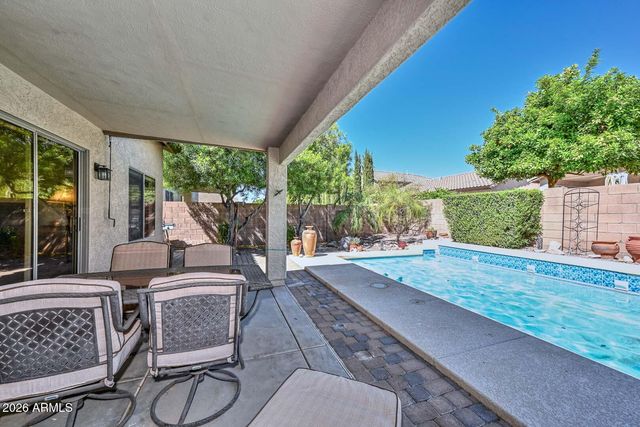 9206 W LONE CACTUS Drive, Peoria, AZ 85382